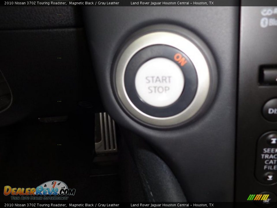 2010 Nissan 370Z Touring Roadster Magnetic Black / Gray Leather Photo #21