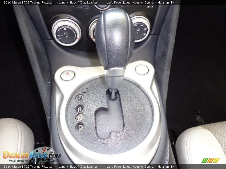 2010 Nissan 370Z Touring Roadster Shifter Photo #29