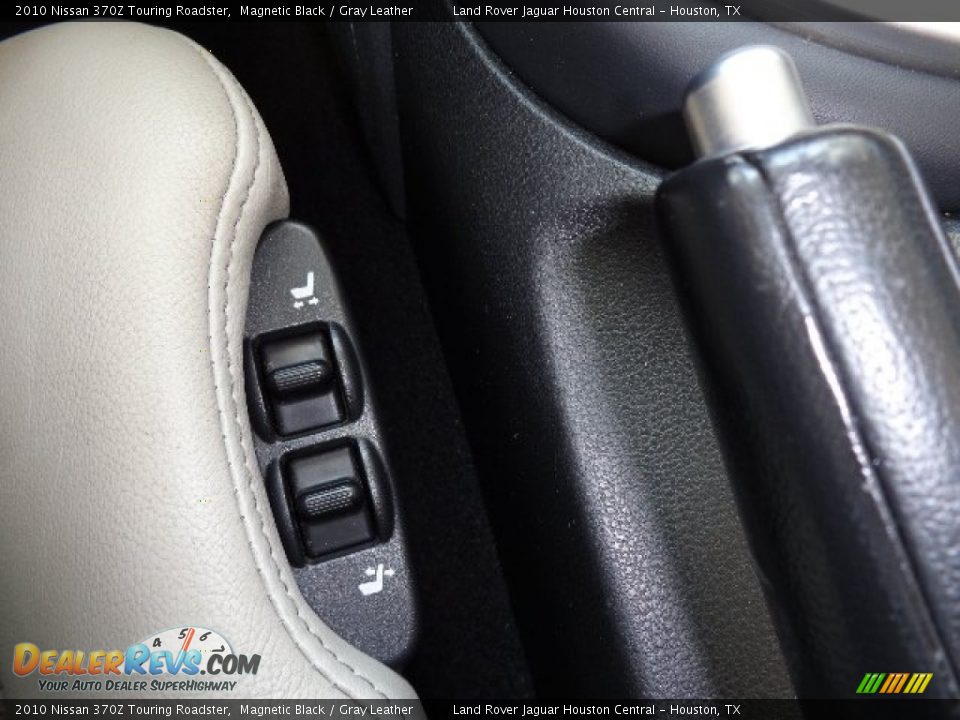 Controls of 2010 Nissan 370Z Touring Roadster Photo #31
