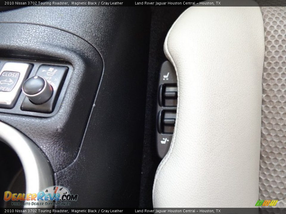 Controls of 2010 Nissan 370Z Touring Roadster Photo #32