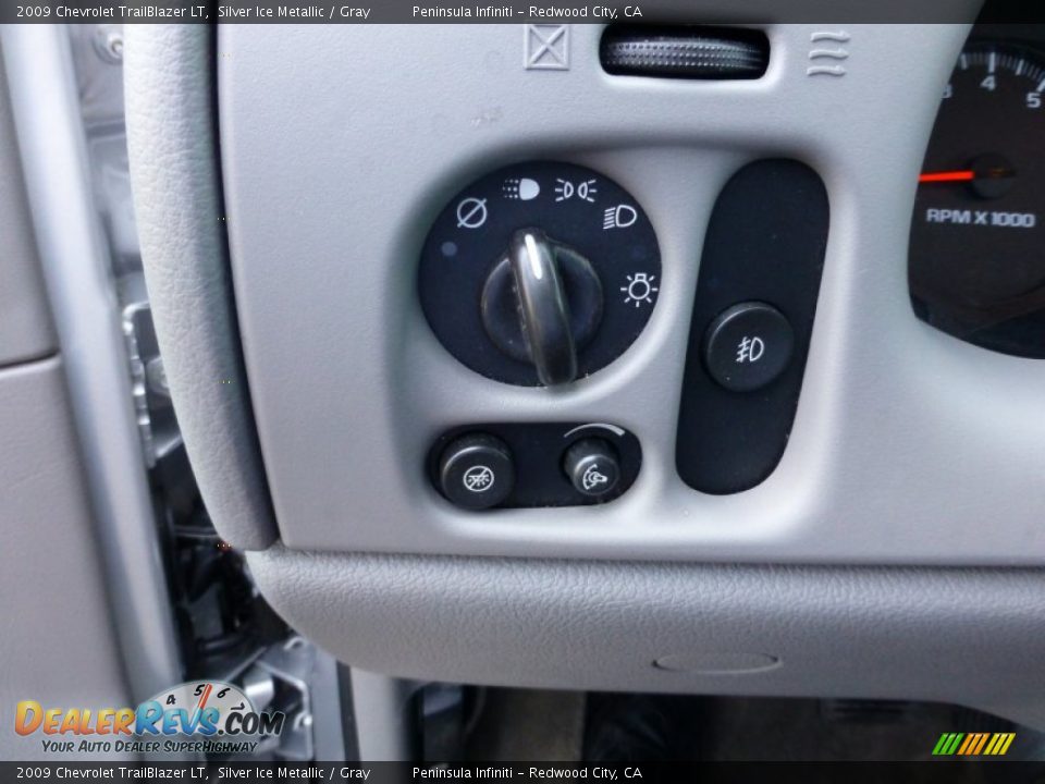 2009 Chevrolet TrailBlazer LT Silver Ice Metallic / Gray Photo #26