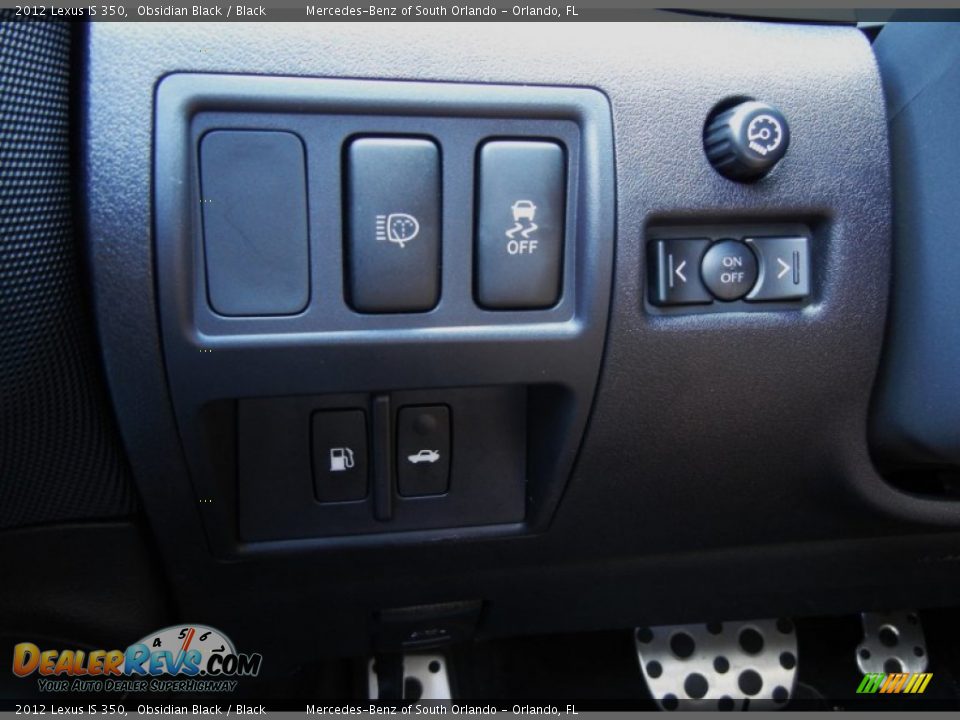 Controls of 2012 Lexus IS 350 Photo #28