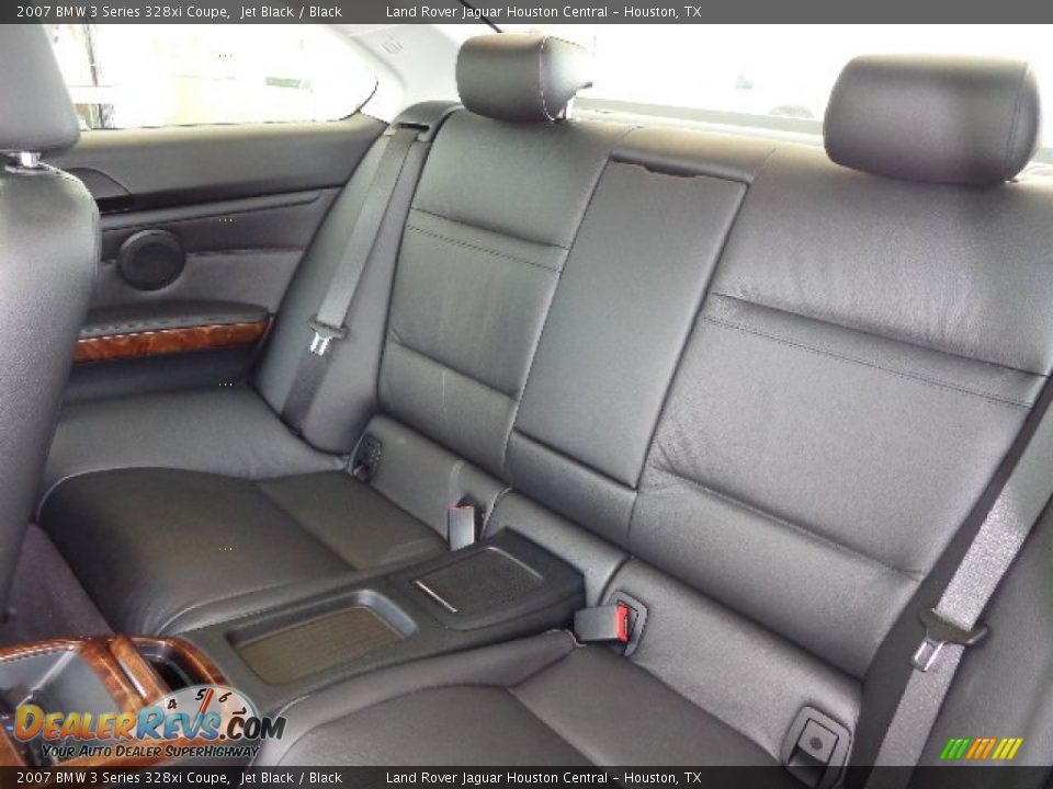 Rear Seat of 2007 BMW 3 Series 328xi Coupe Photo #4