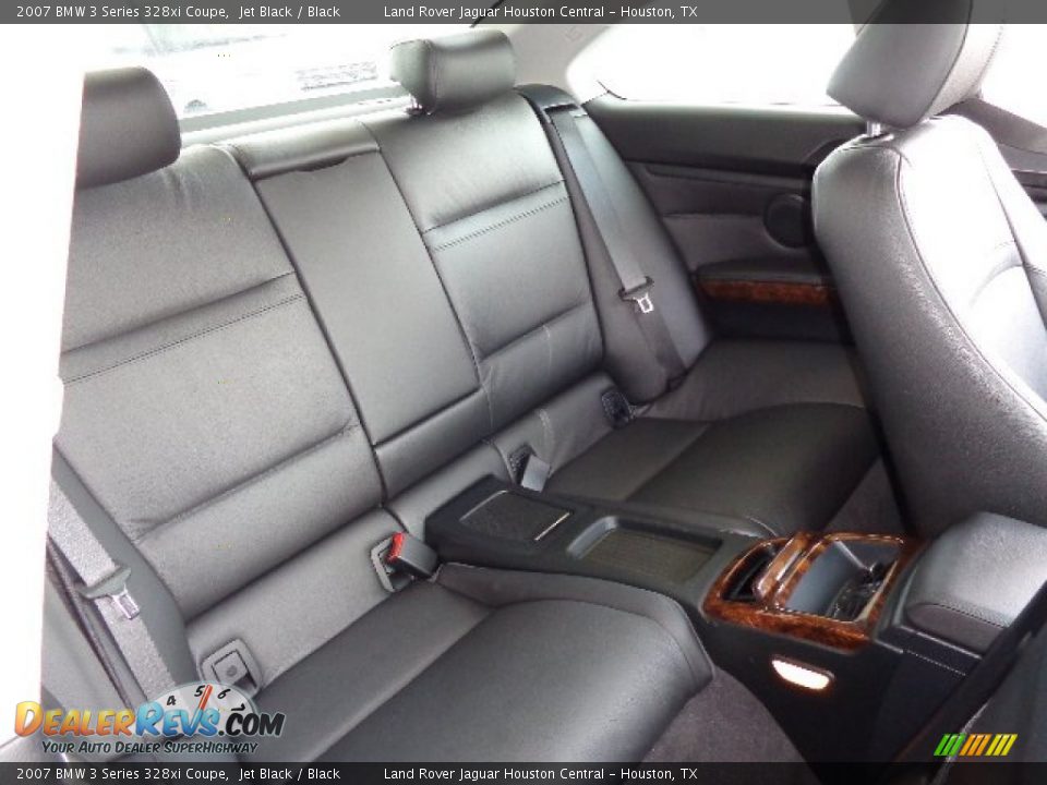 Rear Seat of 2007 BMW 3 Series 328xi Coupe Photo #16