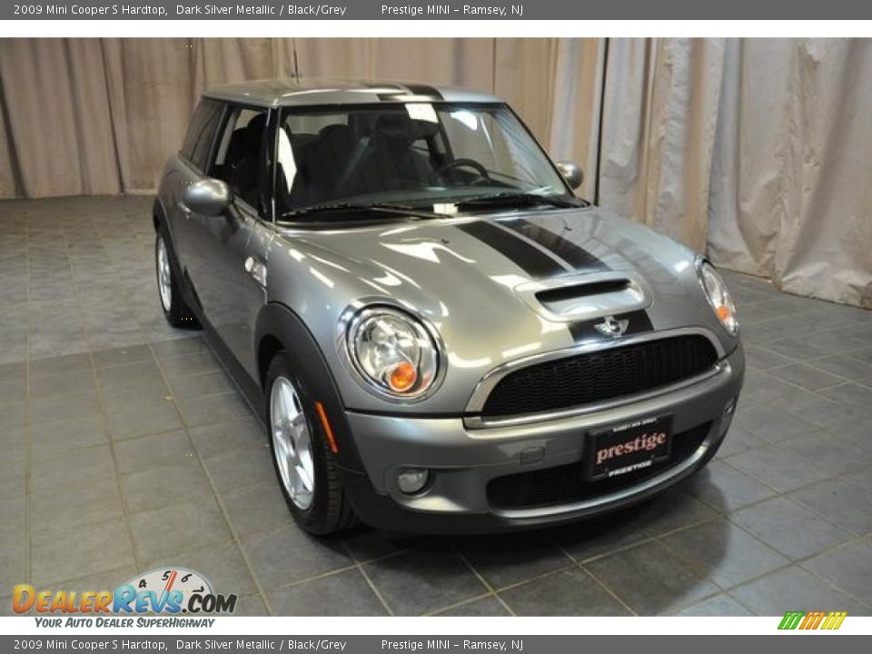2009 Mini Cooper S Hardtop Dark Silver Metallic / Black/Grey Photo #4