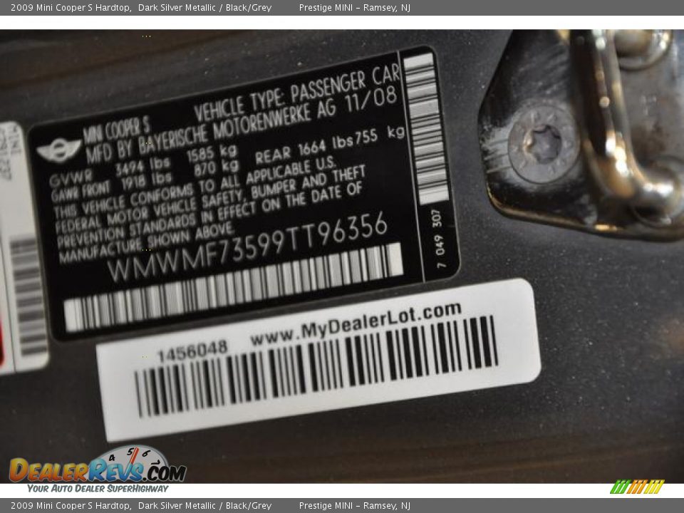 2009 Mini Cooper S Hardtop Dark Silver Metallic / Black/Grey Photo #25