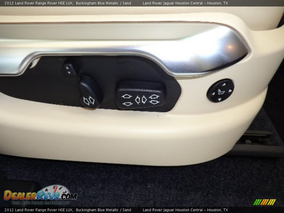 Controls of 2012 Land Rover Range Rover HSE LUX Photo #17