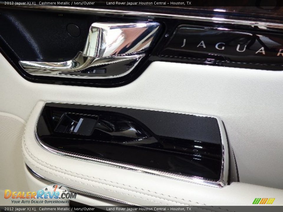 2012 Jaguar XJ XJ Cashmere Metallic / Ivory/Oyster Photo #20