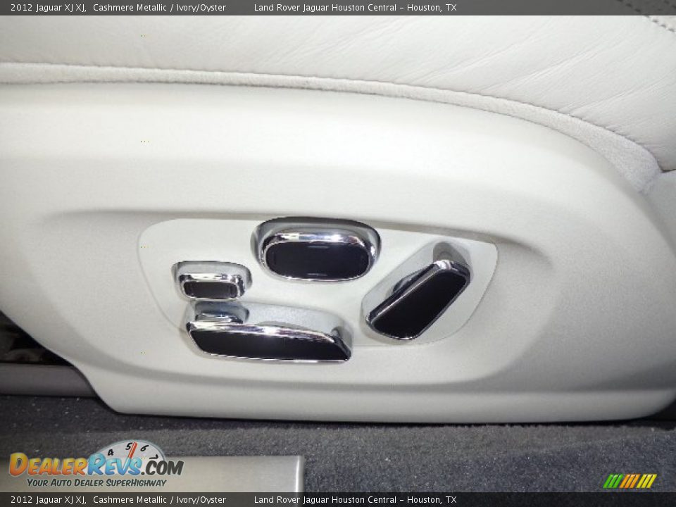 2012 Jaguar XJ XJ Cashmere Metallic / Ivory/Oyster Photo #27