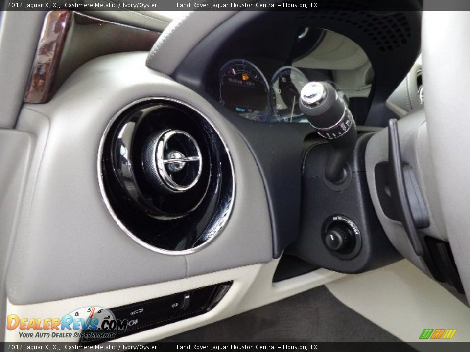 2012 Jaguar XJ XJ Cashmere Metallic / Ivory/Oyster Photo #29