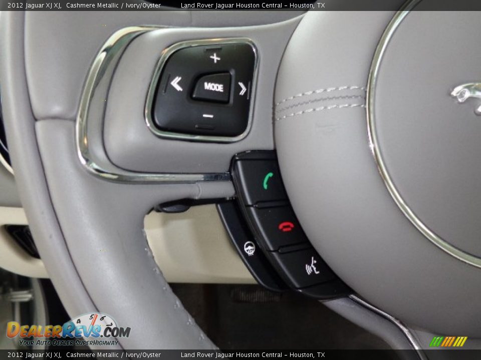 Controls of 2012 Jaguar XJ XJ Photo #30