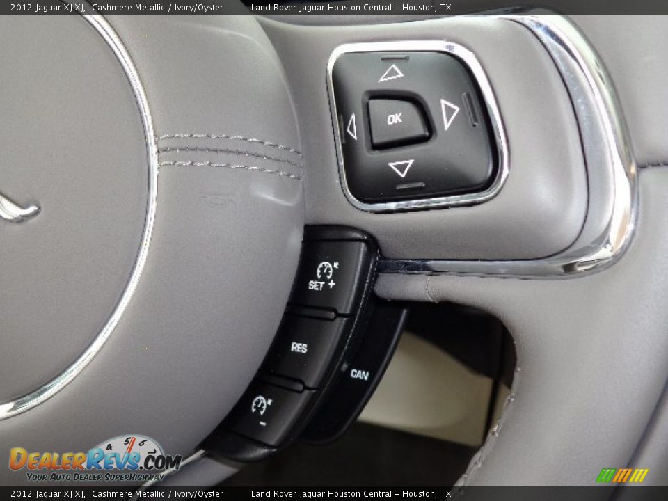 Controls of 2012 Jaguar XJ XJ Photo #31