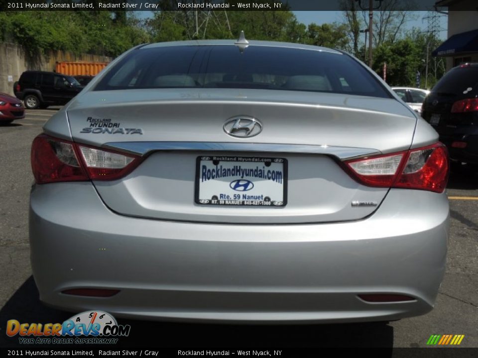2011 Hyundai Sonata Limited Radiant Silver / Gray Photo #5