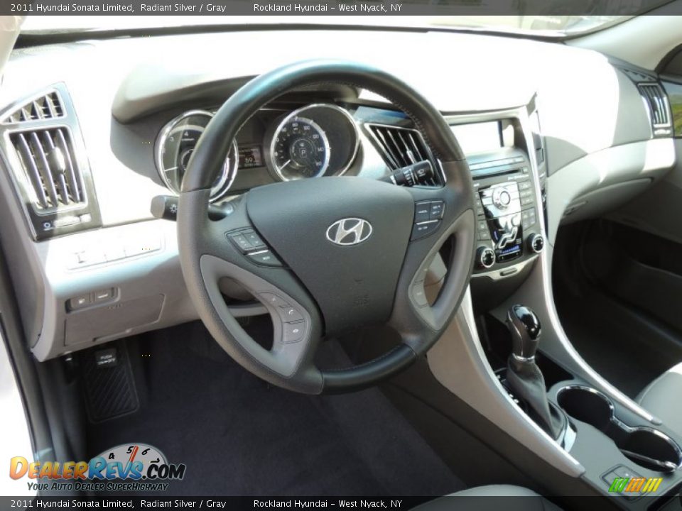 Gray Interior - 2011 Hyundai Sonata Limited Photo #9