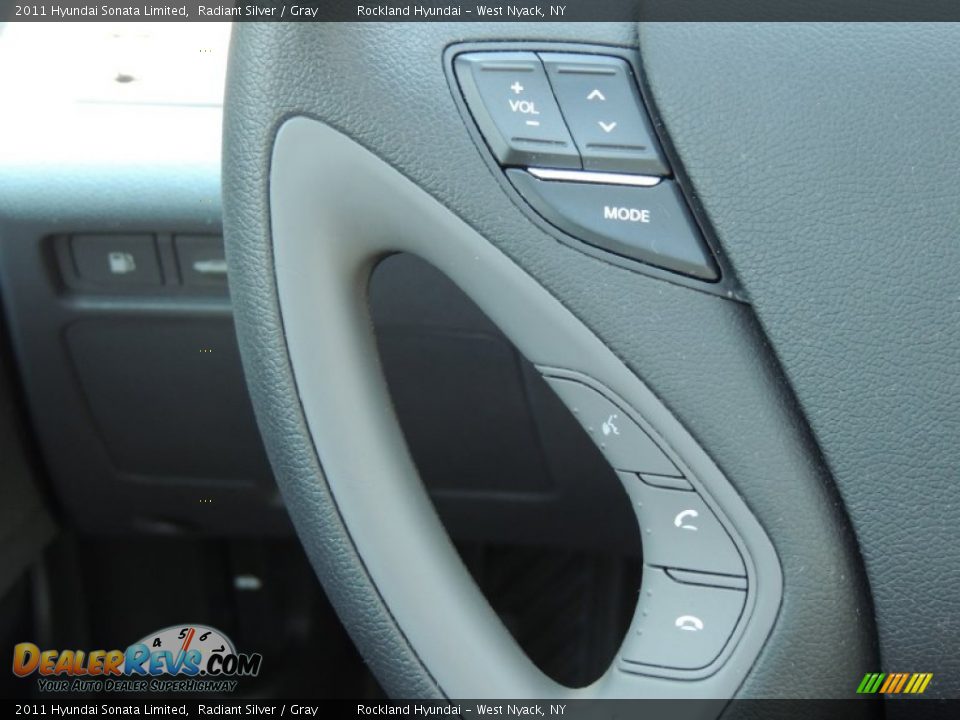 Controls of 2011 Hyundai Sonata Limited Photo #14