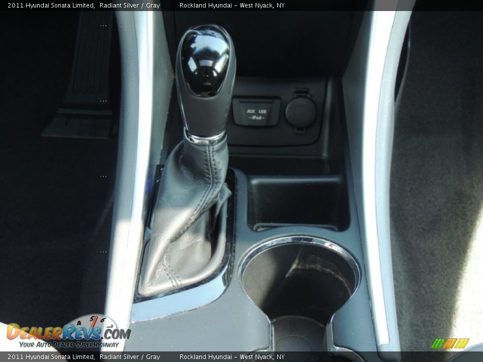 2011 Hyundai Sonata Limited Radiant Silver / Gray Photo #19