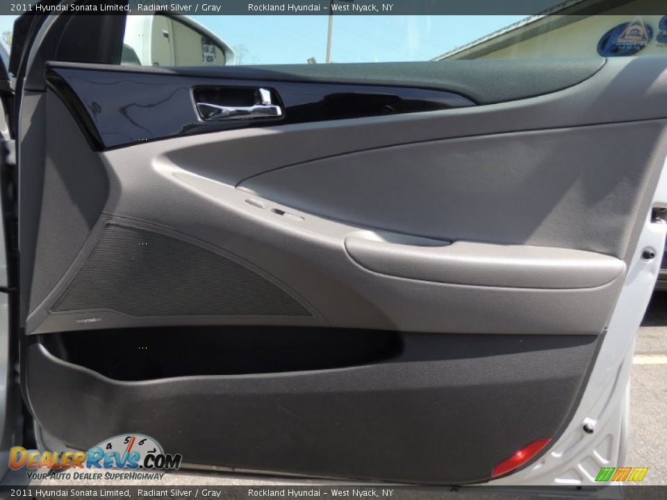 2011 Hyundai Sonata Limited Radiant Silver / Gray Photo #24