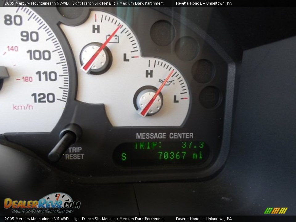 2005 Mercury Mountaineer V6 AWD Light French Silk Metallic / Medium Dark Parchment Photo #20