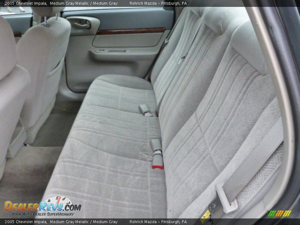 2005 Chevrolet Impala Medium Gray Metallic / Medium Gray Photo #5
