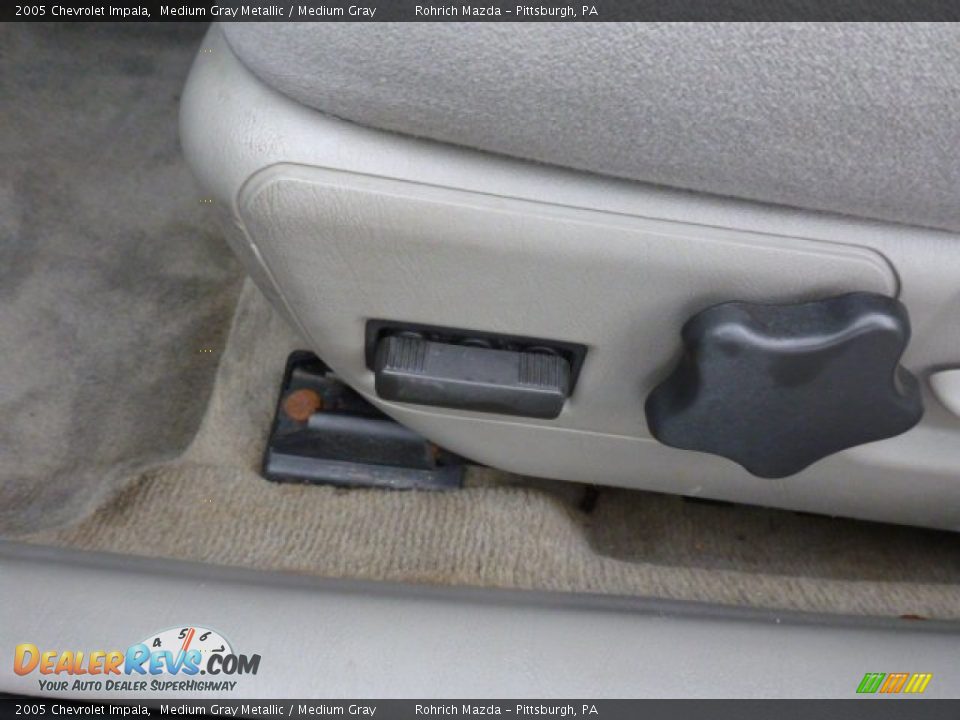 2005 Chevrolet Impala Medium Gray Metallic / Medium Gray Photo #7