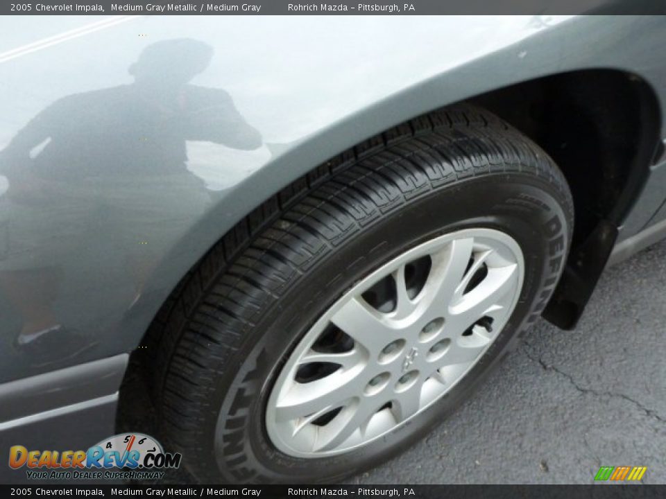 2005 Chevrolet Impala Medium Gray Metallic / Medium Gray Photo #8