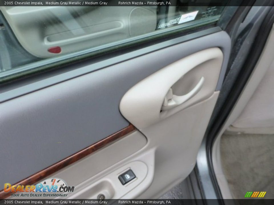 2005 Chevrolet Impala Medium Gray Metallic / Medium Gray Photo #15