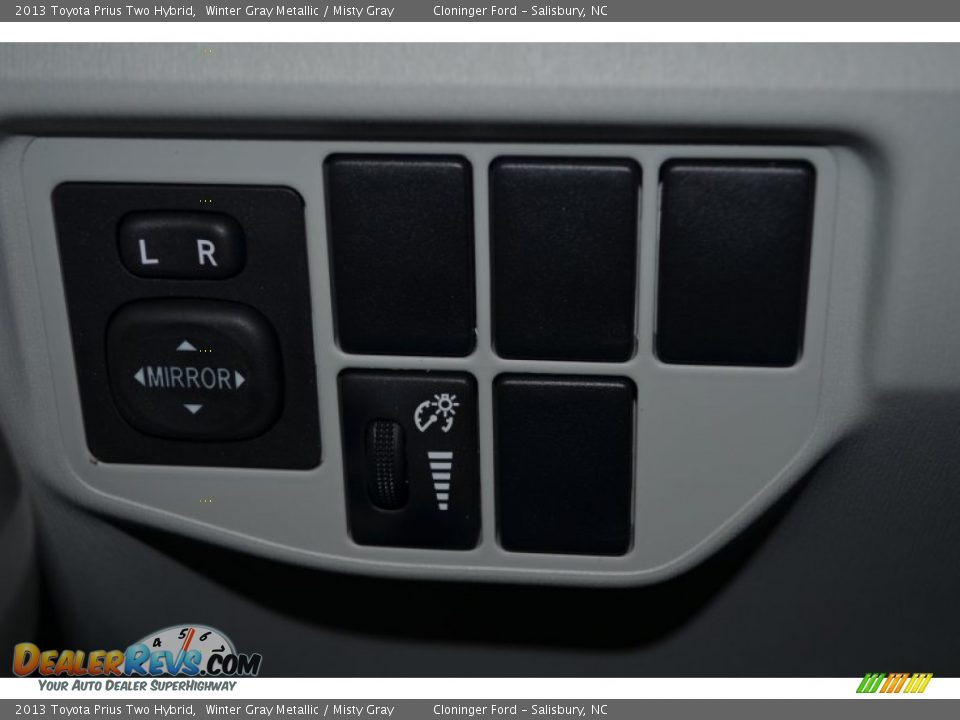 2013 Toyota Prius Two Hybrid Winter Gray Metallic / Misty Gray Photo #18