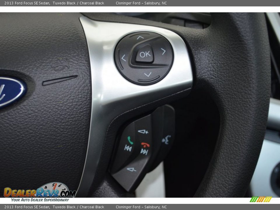 2013 Ford Focus SE Sedan Tuxedo Black / Charcoal Black Photo #14