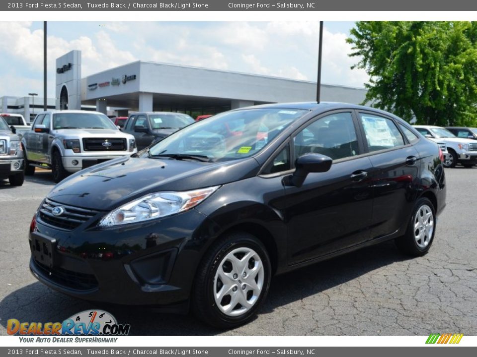 2013 Ford Fiesta S Sedan Tuxedo Black / Charcoal Black/Light Stone Photo #3