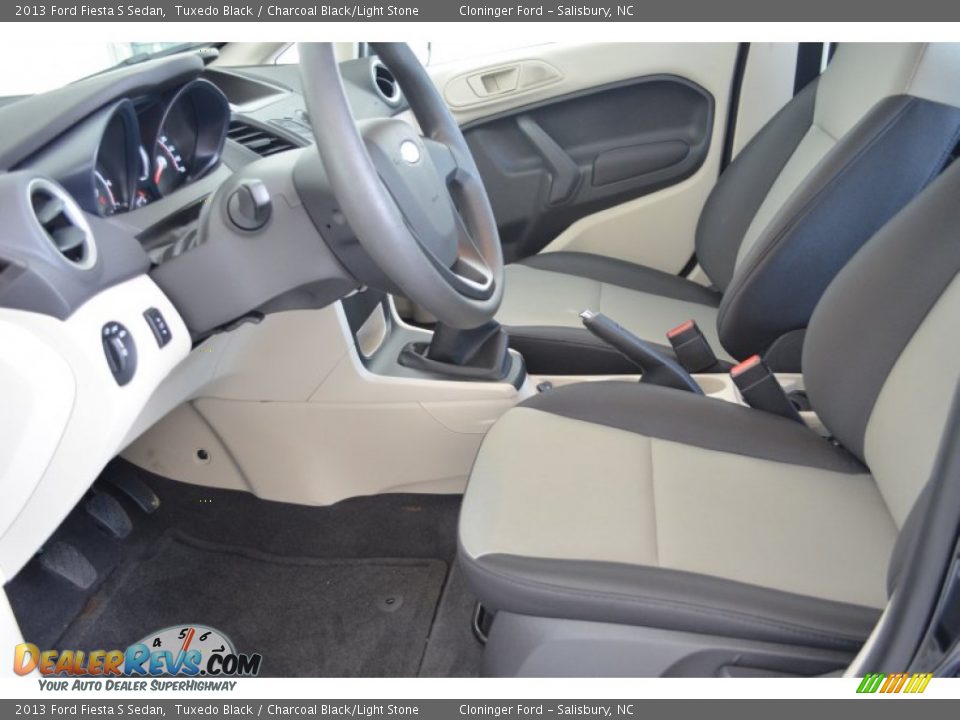 2013 Ford Fiesta S Sedan Tuxedo Black / Charcoal Black/Light Stone Photo #5