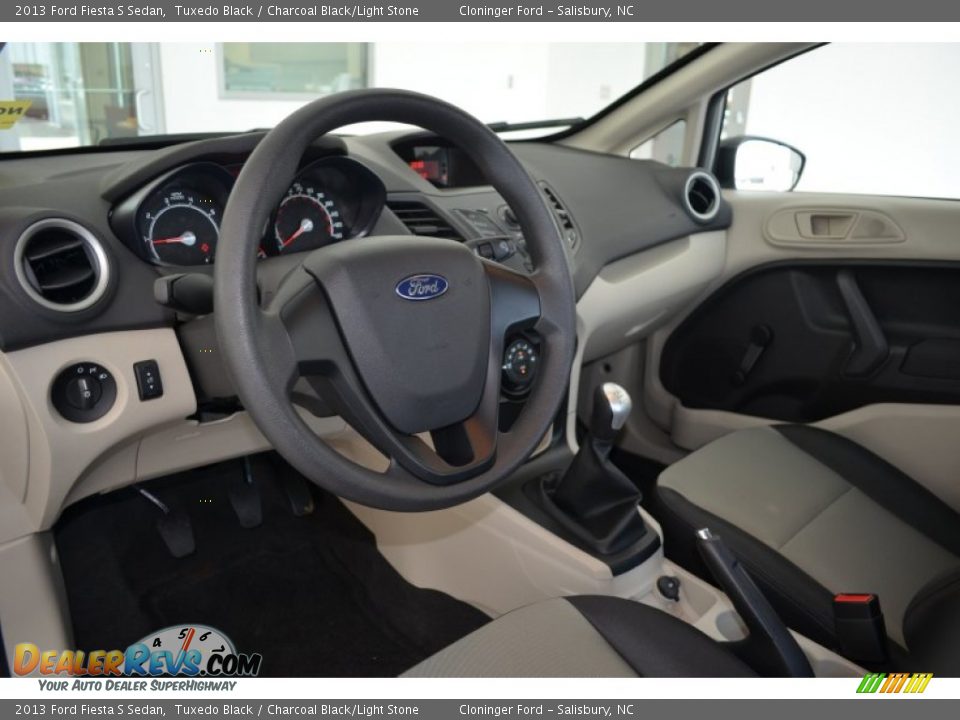 2013 Ford Fiesta S Sedan Tuxedo Black / Charcoal Black/Light Stone Photo #6