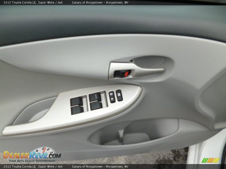 2013 Toyota Corolla LE Super White / Ash Photo #17