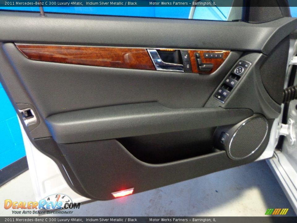 2011 Mercedes-Benz C 300 Luxury 4Matic Iridium Silver Metallic / Black Photo #21