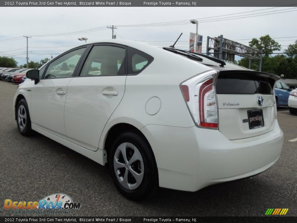 2012 Toyota Prius 3rd Gen Two Hybrid Blizzard White Pearl / Bisque Photo #4