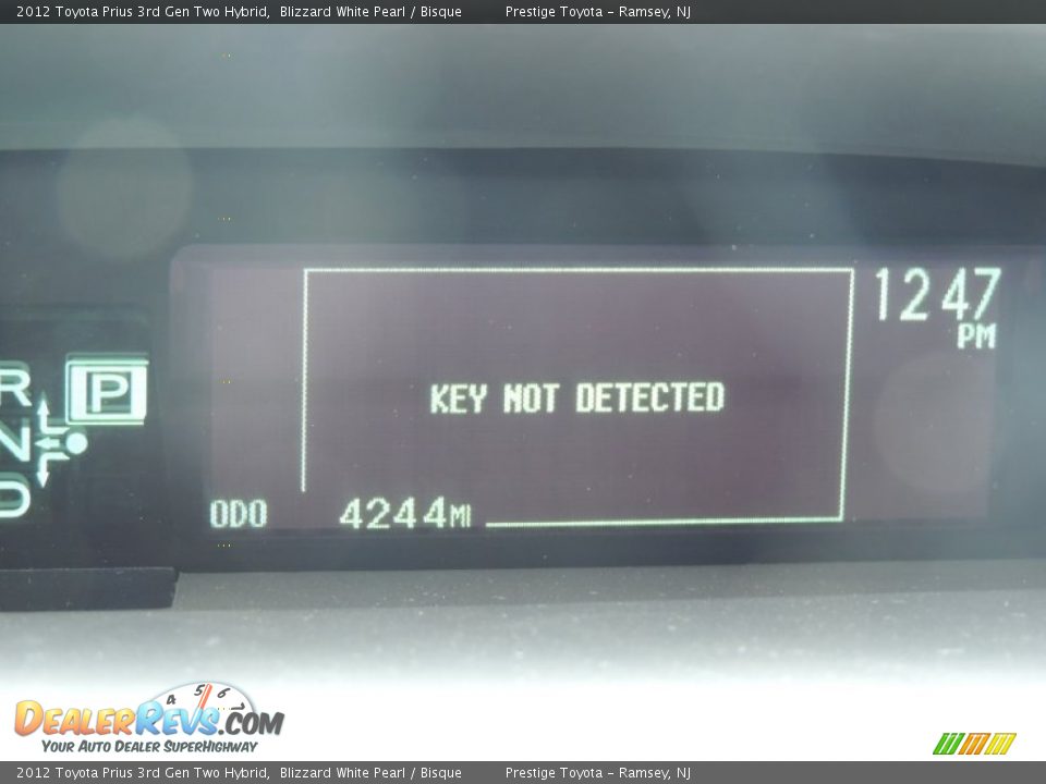 2012 Toyota Prius 3rd Gen Two Hybrid Blizzard White Pearl / Bisque Photo #10