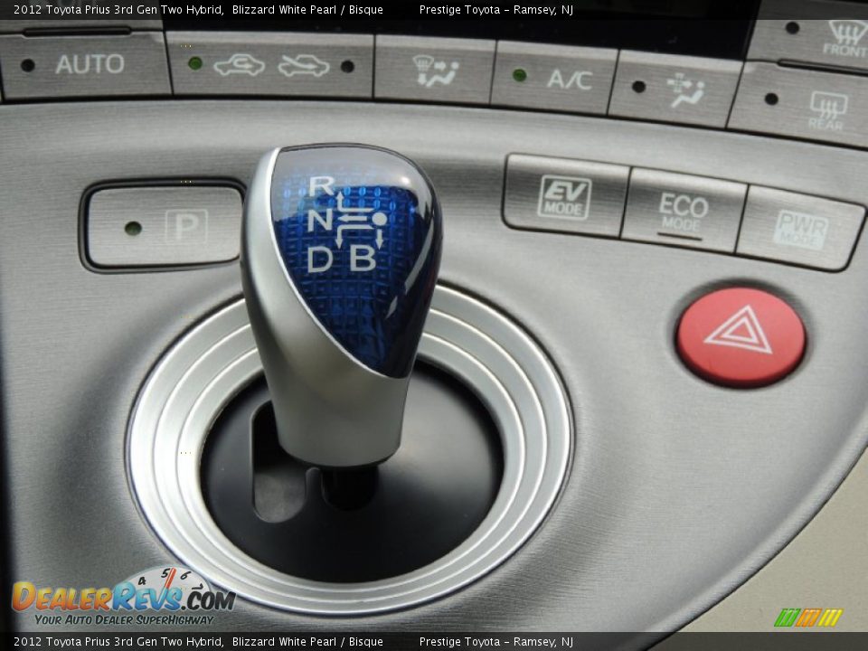 2012 Toyota Prius 3rd Gen Two Hybrid Blizzard White Pearl / Bisque Photo #12