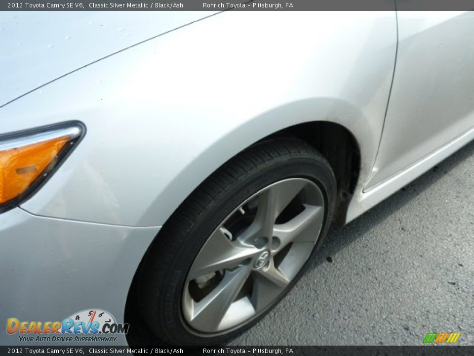 2012 Toyota Camry SE V6 Classic Silver Metallic / Black/Ash Photo #8