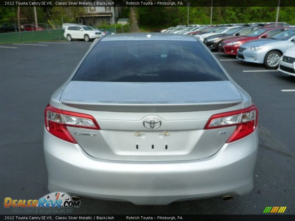 2012 Toyota Camry SE V6 Classic Silver Metallic / Black/Ash Photo #12