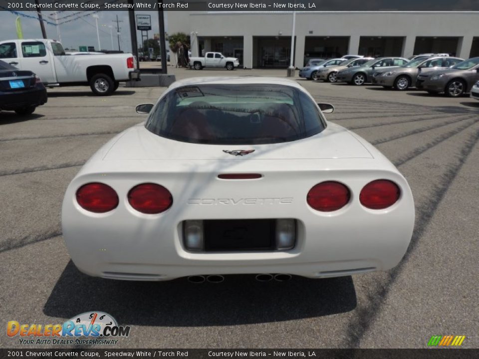2001 Chevrolet Corvette Coupe Speedway White / Torch Red Photo #3