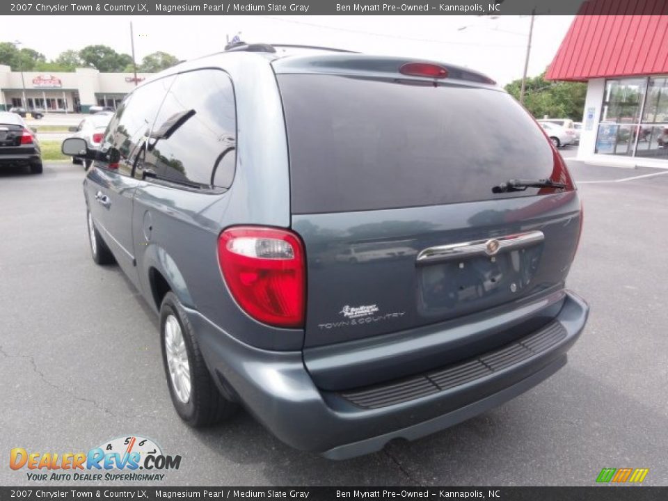 2007 Chrysler Town & Country LX Magnesium Pearl / Medium Slate Gray Photo #3