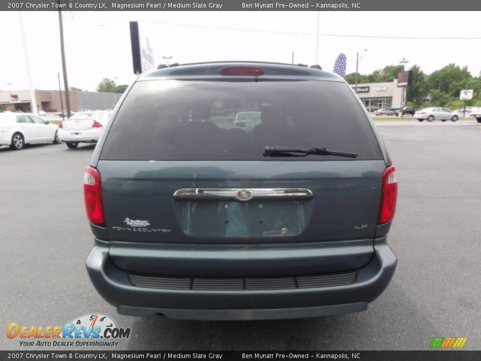 2007 Chrysler Town & Country LX Magnesium Pearl / Medium Slate Gray Photo #4
