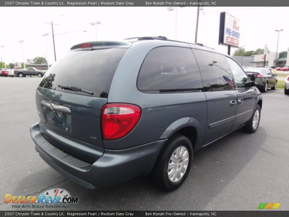 2007 Chrysler Town & Country LX Magnesium Pearl / Medium Slate Gray Photo #5