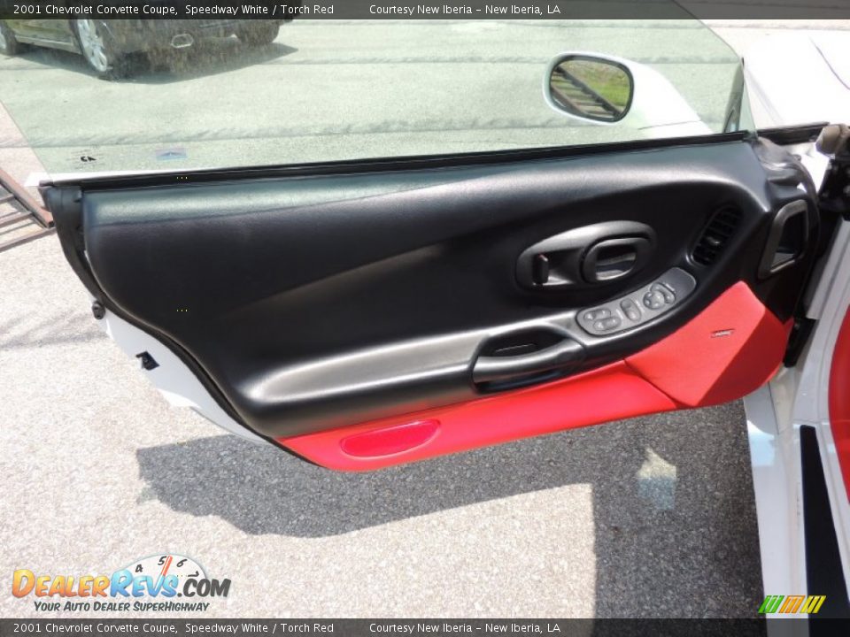 Door Panel of 2001 Chevrolet Corvette Coupe Photo #10