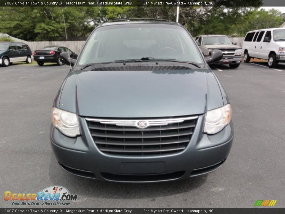 2007 Chrysler Town & Country LX Magnesium Pearl / Medium Slate Gray Photo #7