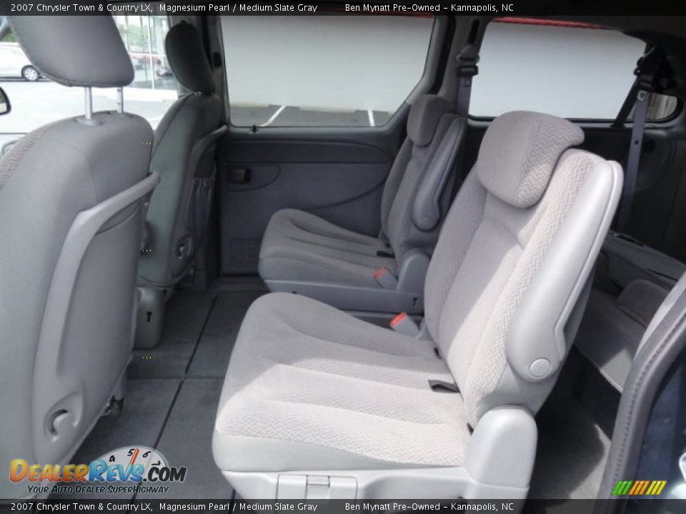 2007 Chrysler Town & Country LX Magnesium Pearl / Medium Slate Gray Photo #10