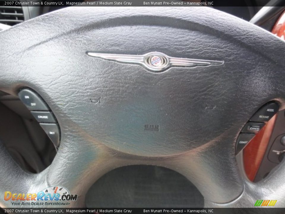 2007 Chrysler Town & Country LX Magnesium Pearl / Medium Slate Gray Photo #16