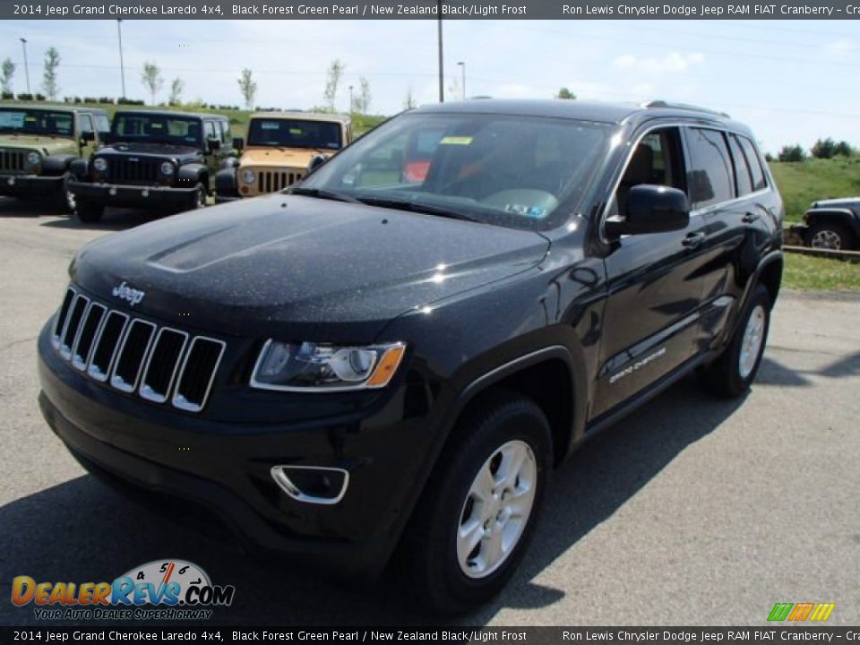 2014 Jeep Grand Cherokee Laredo 4x4 Black Forest Green Pearl / New Zealand Black/Light Frost Photo #2