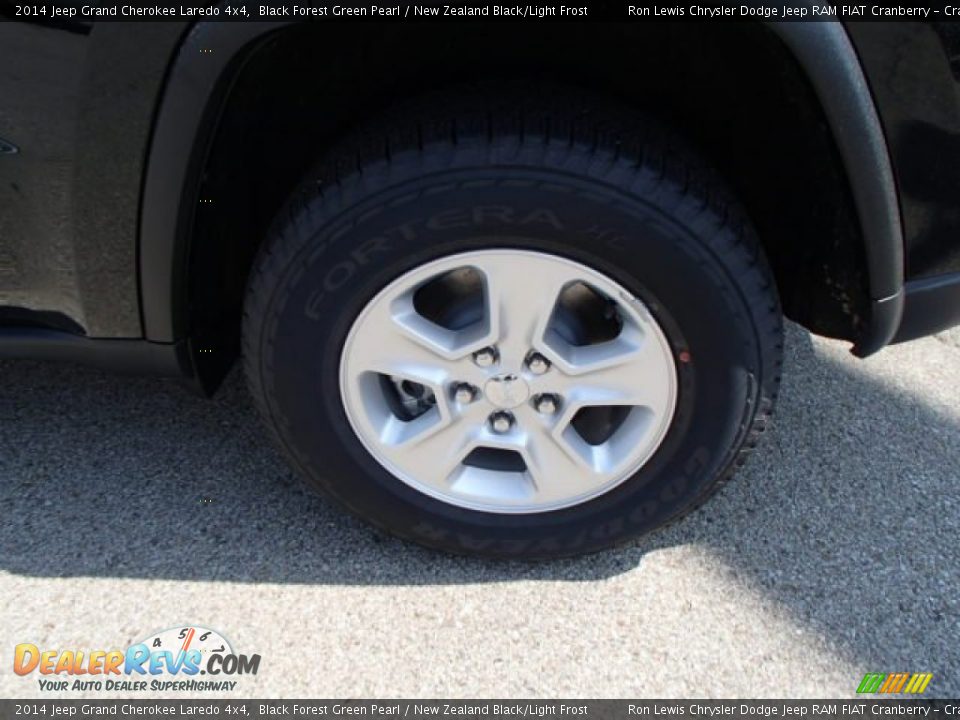 2014 Jeep Grand Cherokee Laredo 4x4 Black Forest Green Pearl / New Zealand Black/Light Frost Photo #9