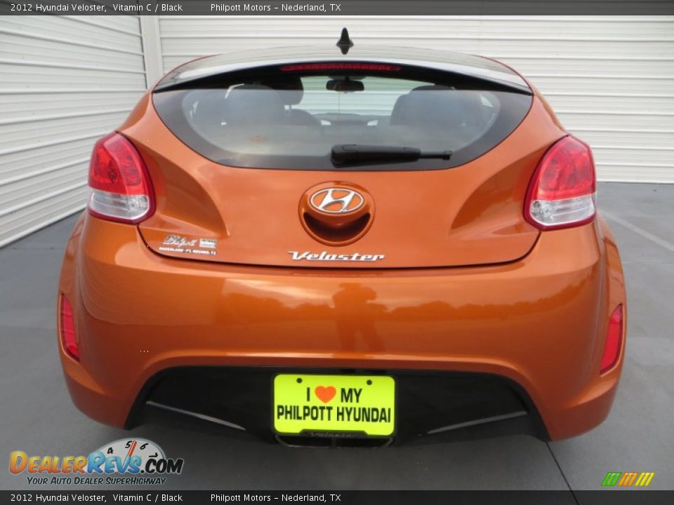 2012 Hyundai Veloster Vitamin C / Black Photo #5