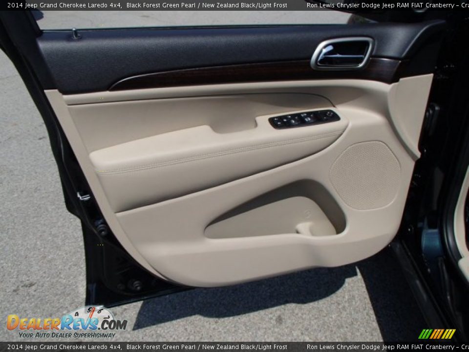 2014 Jeep Grand Cherokee Laredo 4x4 Black Forest Green Pearl / New Zealand Black/Light Frost Photo #12